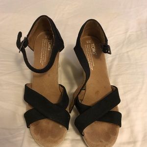 Toms sandals